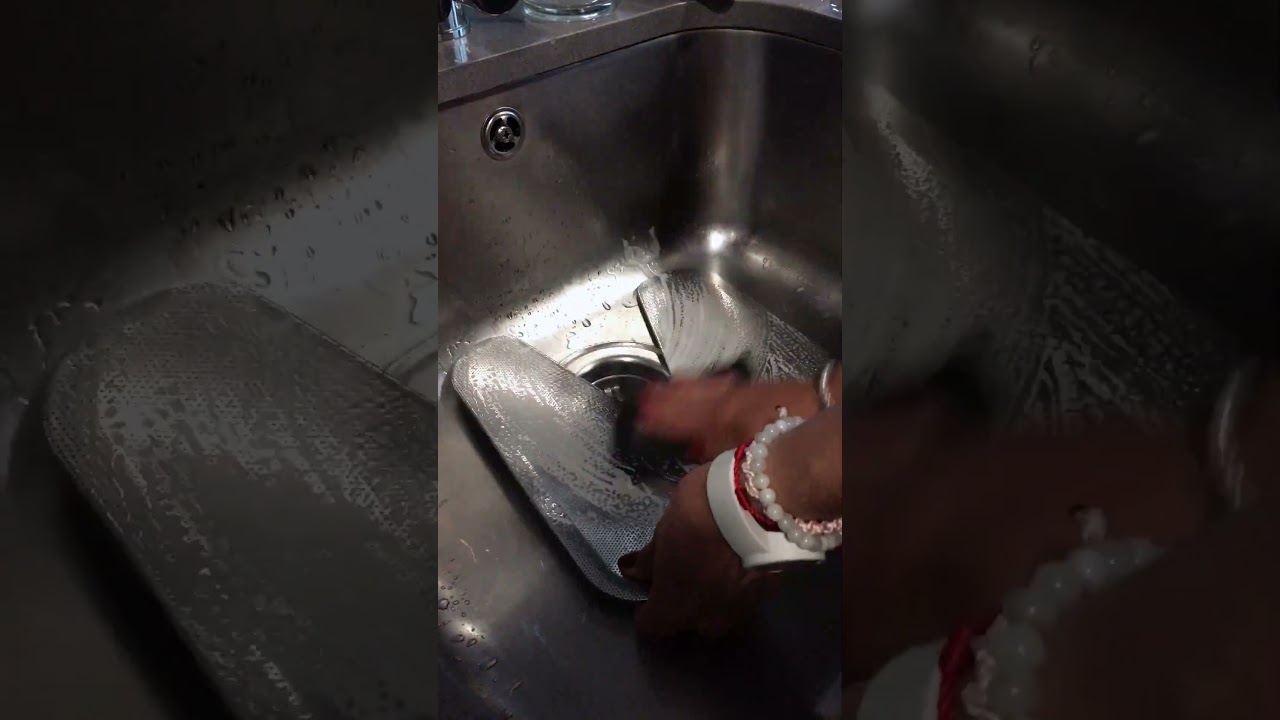 Cómo desatascar los brazos del lavavajillas con limpieza manual